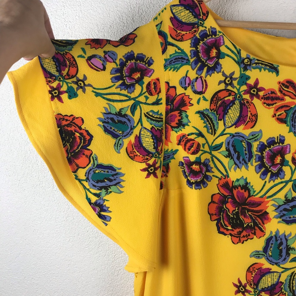 SOLD l Plus Yellow Floral Ruffle Sleeve Dress - Picture 4 of 8